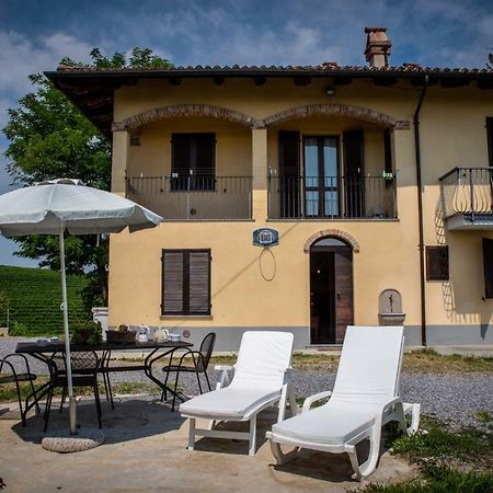 Casa Ramagio' Hotel La Morra Buitenkant foto