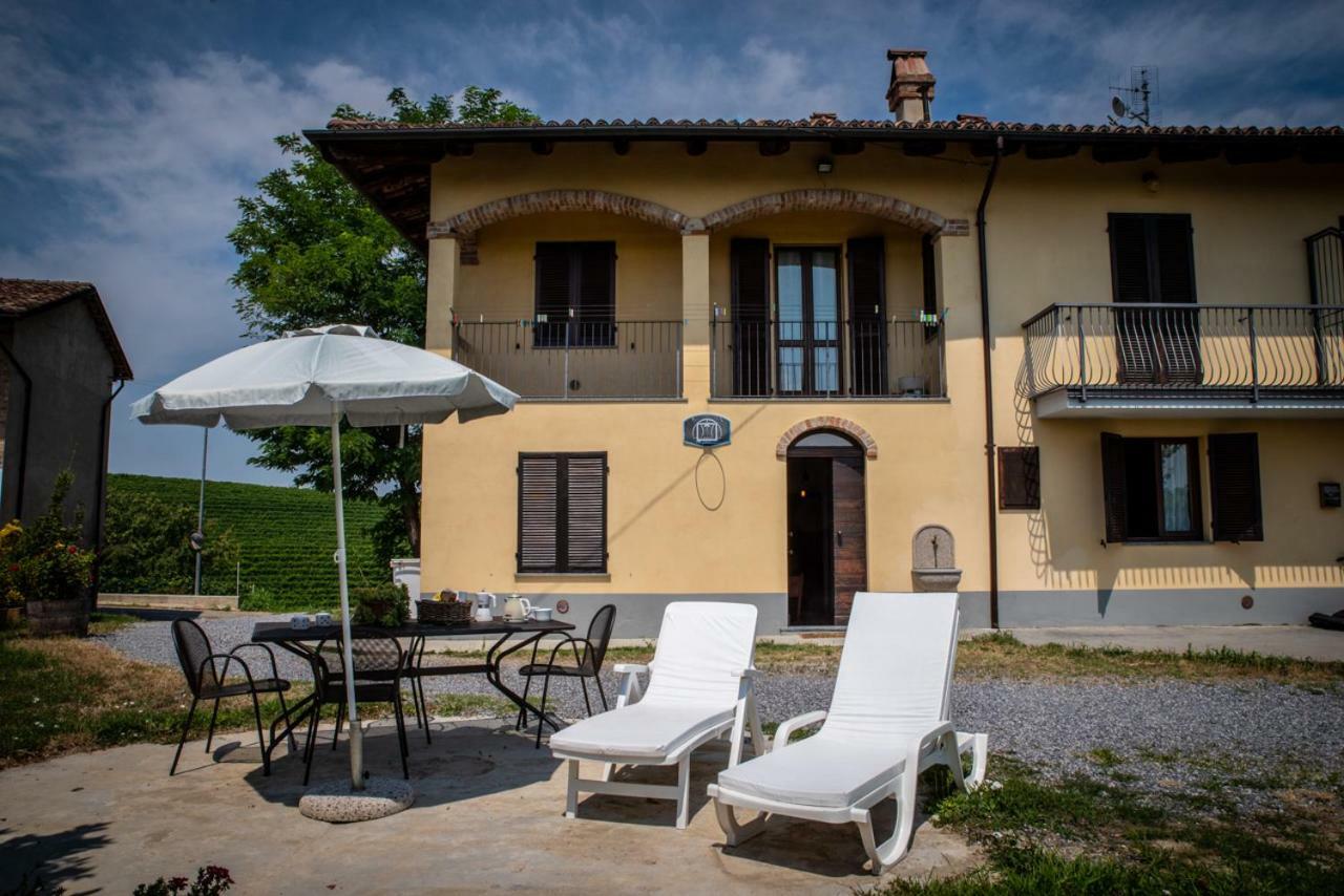 Casa Ramagio' Hotel La Morra Buitenkant foto
