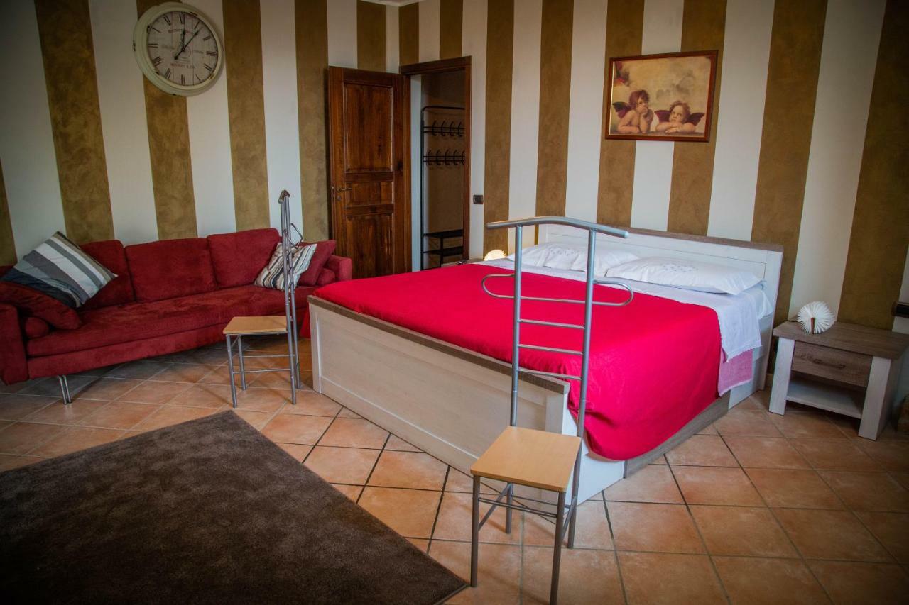 Casa Ramagio' Hotel La Morra Buitenkant foto